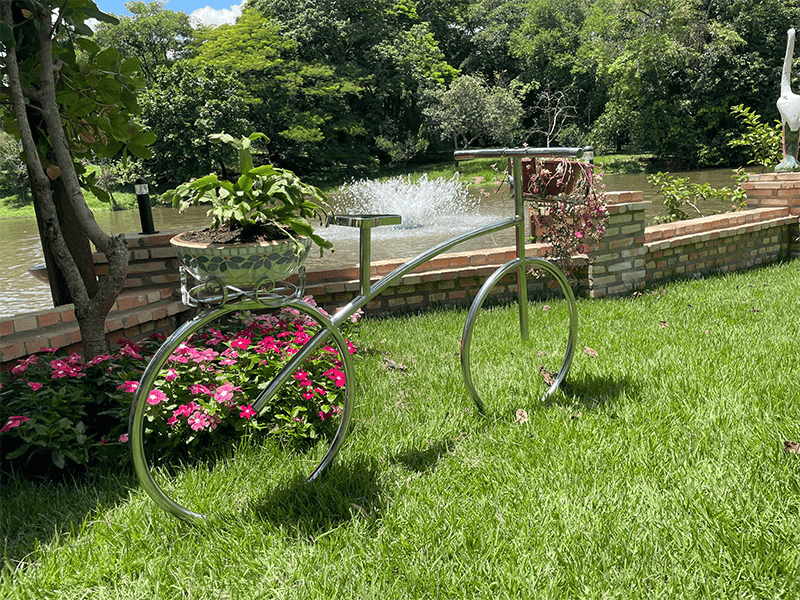 Bicicleta Decorativa p/ Jardim em Aço Inox - Tamanho Médio